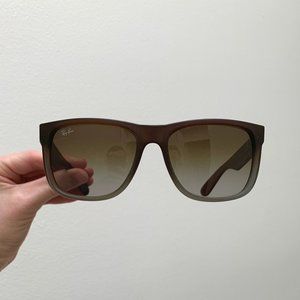 Ray-Ban Justin (Frame: Brown/Lens: Green Gradient)